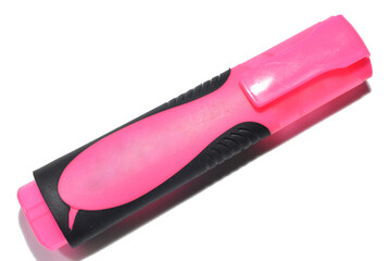 A pink text marker lies on a PNG background.