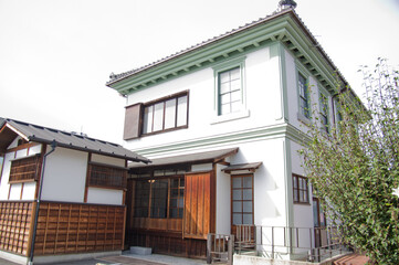 擬洋風建築物 群馬県沼田市「旧沼田貯蓄銀行」外観裏口