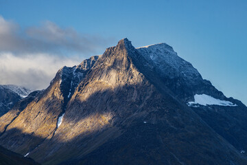 Fototapeta premium View of Ulamertorsuaq mountain and the view of surrounding mountains and glaciers in Tasermiut fjord (South Greenland)