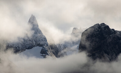 Fototapeta premium View of Ulamertorsuaq mountain and the view of surrounding mountains and glaciers in Tasermiut fjord (South Greenland) 