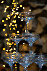 saucer champagne glasses tower