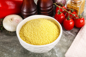 Raw dry wheat couscous grain