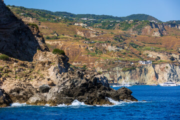 Isola di Ischia. Forio, Ischia ponte e il porto, un mare e un paesaggio marino nella provincia di...