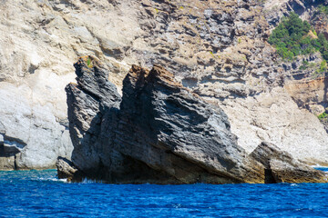 Isola di Ischia. Forio, Ischia ponte e il porto, un mare e un paesaggio marino nella provincia di Napoli.
