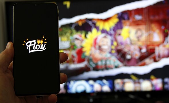 Flow Podcats - Podcast brasileiro fundado por Bruno Monteiro Aiub (Monark) e Igor Rodrigues Coelho[6] (Igor 3K) em 2018. O podcast &eacute; dirigido e produzido por Gianluca Santana Eugenio.