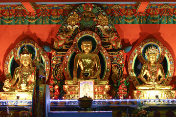 Image of the interior of the Buddhist temple and the goddesses.