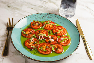 modern tomato salad