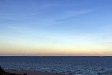 Obraz premium sunset over the ocean