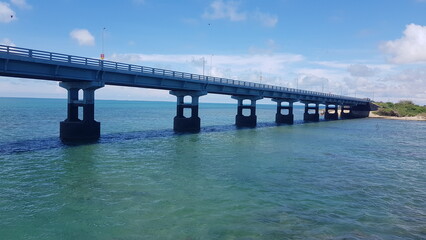 Fototapeta premium bridge over the sea
