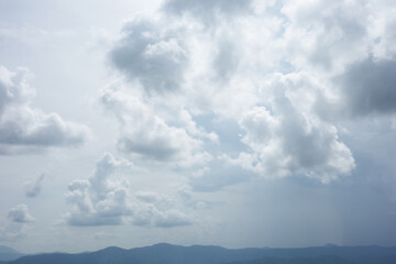 Naklejka premium cloudy sky background with clouds photo moment beautiful