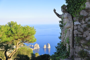 Obraz premium faraglioni of capri island, italy, naples