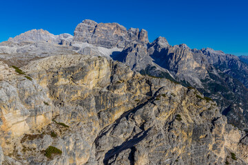 Croda di Toni, a mountain in the Dolomites, with striking alpine landscapes. Ideal for photography, it features rugged peaks, cliffs, and dramatic scenery, perfect for capturing natural mountain