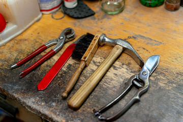 Tools for shoemaking on a table
