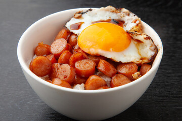 ウインナー丼