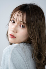 女性