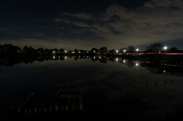 埼玉県柴山沼の夜景