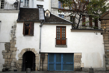 Rue Saint-Julien le pauvre - Fifth arrondissement - Paris - France