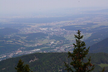 Wedrujac po gorach.