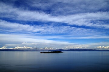 チチカカ湖に浮かぶインカ帝国はじまりの島【太陽の島】からの景色