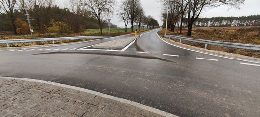 Wlot na skrzyżowanie. © WalDec