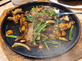 SF4