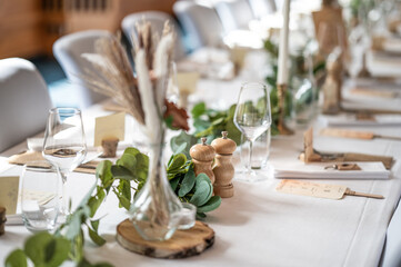 Wedding decor. Beautiful event venue. Indoor round reception table