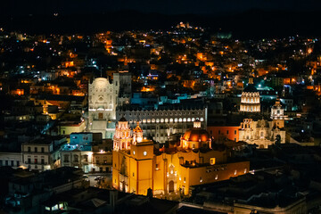 Fototapeta premium Guanajuato, Mexico. December 24, 2023 Architecture and facade in city houses in Guanajuato, Mexico.
