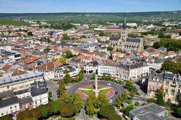 Epernay cityscape seen from a hot air balloon, France / 気球から見たエペルネーの街並み　フランス	