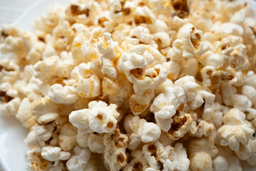 close up of caramel and honey popcorn