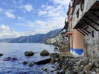 Veduta panoramica del borgo marinaro di Chianalea di Scilla.