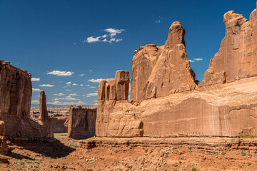 Fototapeta premium Panoramic view of Park Avenue area in Arches National Park in Utah