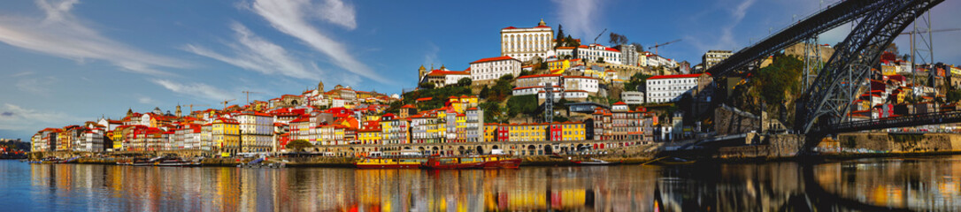 Interesting views over the bay of Porto and it´s wonderful rooftops
