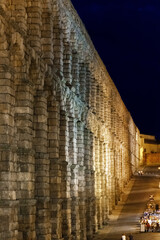 Vistas del Acueducto de Segovia en Castilla y León, España. Patrimonio de la Humanidad por la Unesco
