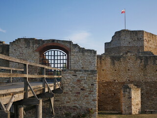 Zamek w riunie