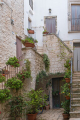 Kleine Gasse in Cisternino, Apulien