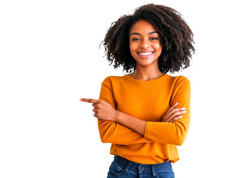 Jovem negra apontando para o lado com as mãos em fundo transparente