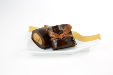 おせち料理イメージ_鮎昆布巻き