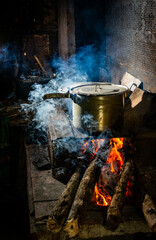 Traditional Colombian country cooking: Campfire Cooking