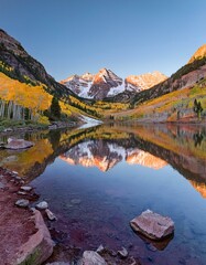 Fototapeta premium autumn in the mountains