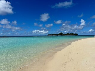 Maldives tropical island beach resort Rasdhoo coral atoll