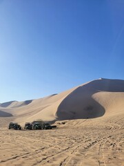 sand dunes in the desert © Mirna