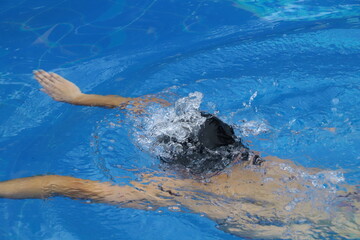 outdoor sports, swimming in pool exercise