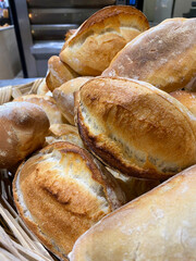 Bolillos crocantes en Panadería