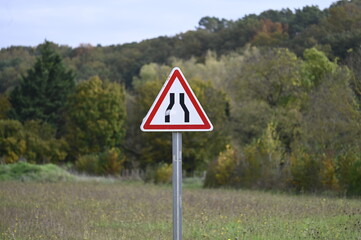 Panneau r&eacute;tr&eacute;cissement de voie