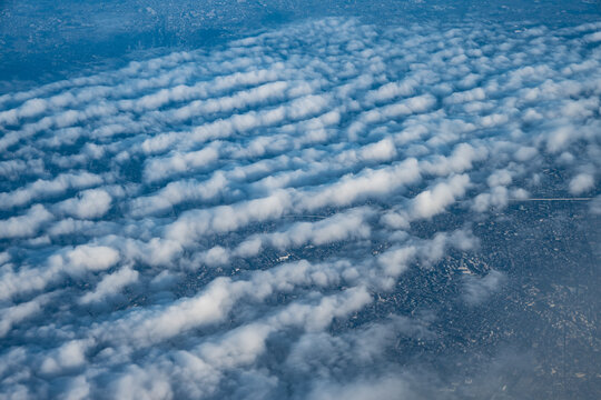 上空から見た鰯雲