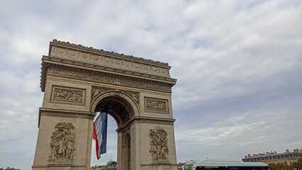 Fototapeta premium Arc de Triomphe in Paris, France