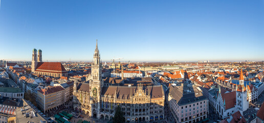 Fototapeta premium view to famous church of our lady - german - Frauenkirche - in Munich with view to Marienplatz and new town hall