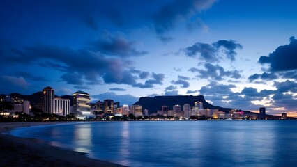 Obraz premium Diamond Head Oahu Hawaii Night Cityscape Beach Skyline Dusk. Generative AI
