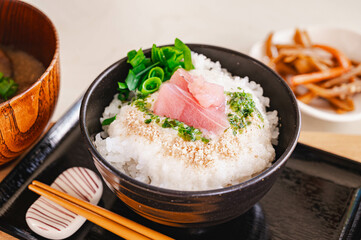 マグロの山かけご飯