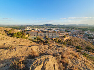 Fototapeta premium Vega Baja del Segura - Orihuela - Castillo de Orihuela en la sierra 